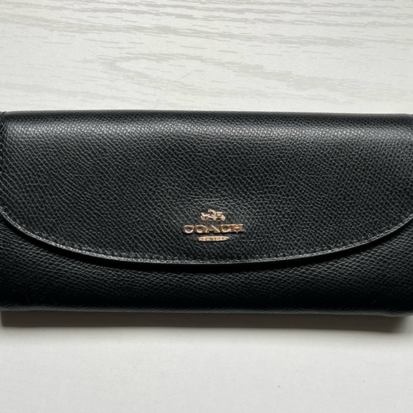 Coach Wallet - Picture 1 of 5